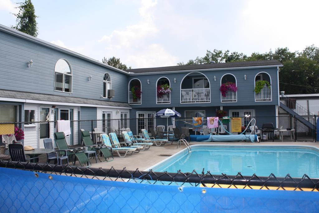 Kingsbridge Inn / Bon-Air Motel Wasaga Beach Exterior foto